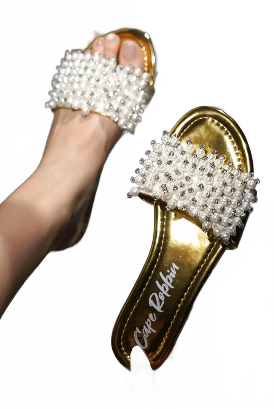 NEW CAPE ROBBIN women's fara pearl studded flat sandal in gold - Picture 2 of 6